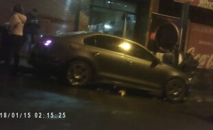 CULONA ORINANDO ESPIADA RICO CULO ARRECHA