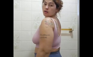 Mijando de tanto tesão, vou mijar desse jeito em voce