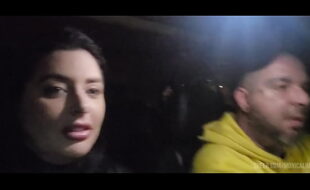 Parei na rua e chupei desconhecidos ate sair leitinho!