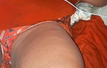 A buceta grande da crente safada na buceta apertada