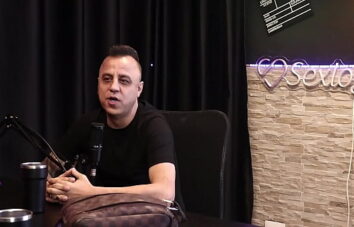 Ele largou o samba pra ir na putaria com um Gang Bang tendo 20 homens – Freddy, O Rei do Dogging (Toda hora sem parar) (SHEER/RED)