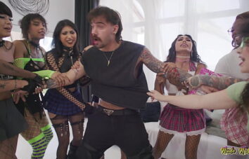 Goths vs. Preps 10 Girl Wild Piss, Rimming & Fucking Reverse Gangbang