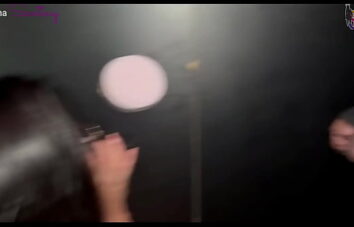 Mais um dia eu sendo puta de corno no gloryHole