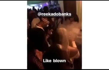 wizkid and Tiwa savage kiss on stage