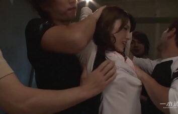 飯岡かなこ 　肉便器育成所 〜若妻緊縛生姦〜　1